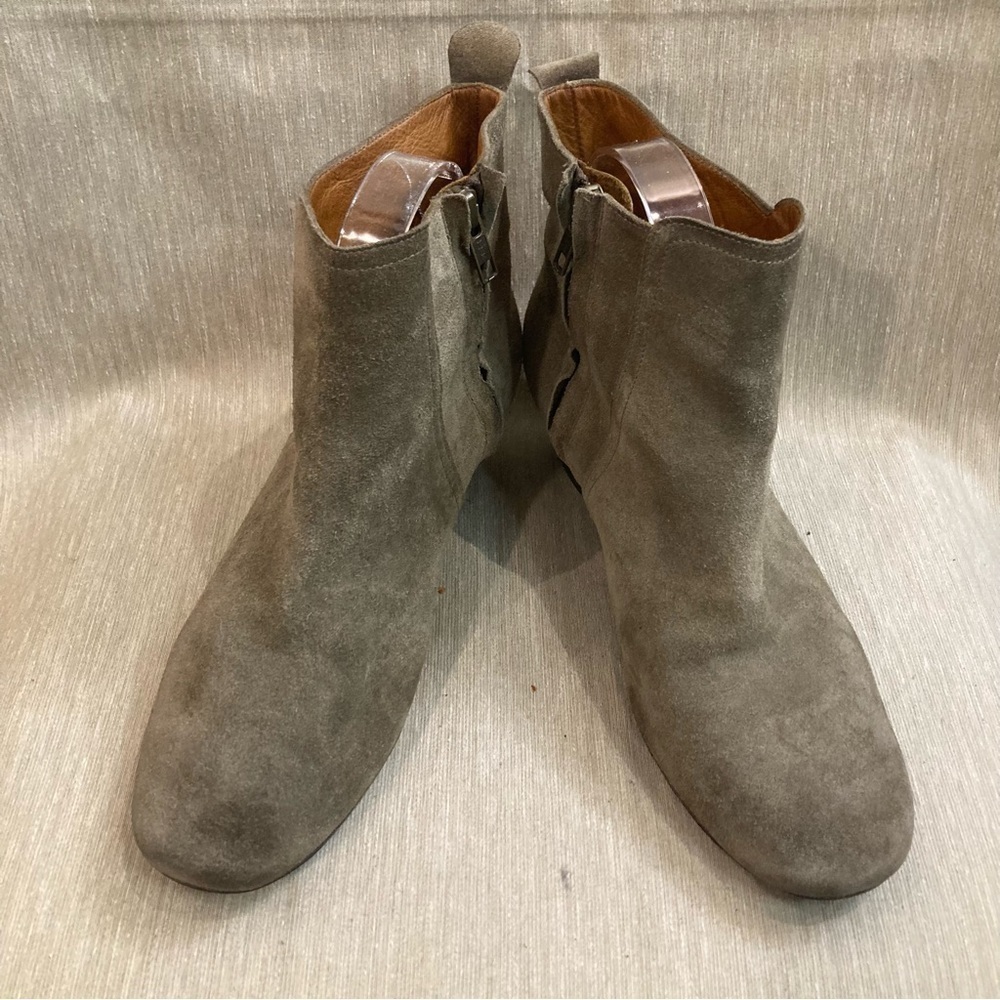 ISABEL MARANT Sz 39 Suede Zipper Riunded Toe Cap Stacked Heel Ankle Booties